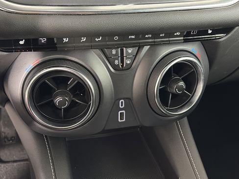 Certified 2024 Chevrolet Blazer LT image 22