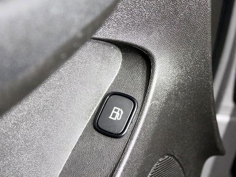 Used 2017 Chevrolet Volt Premier w/ Driver Confidence II Package image 17