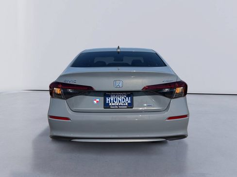 Used 2025 Honda Civic Sport image 4