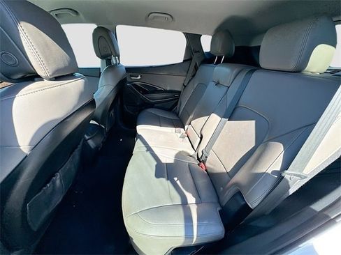 Used 2018 Hyundai Santa Fe Sport image 23