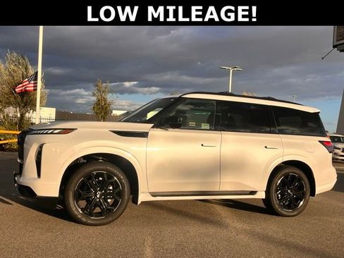 Certified 2026 INFINITI QX80 4WD w/ Sport Exterior Package image 2