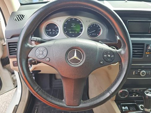 Used 2011 Mercedes-Benz GLK 350 2WD image 10
