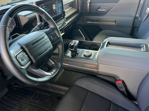 Used 2025 GMC Hummer EV 2X AWD/4WD image 10