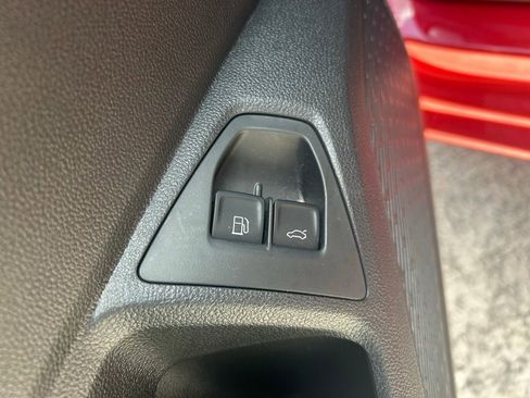 Used 2023 Volkswagen Jetta SE w/ Panoramic Sunroof Package image 14