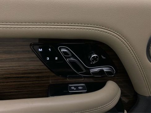 Used 2018 Land Rover Range Rover Supercharged AWD/4WD image 24
