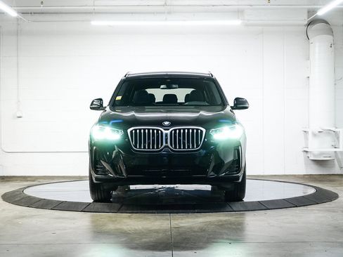 Certified 2024 BMW X3 sDrive30i w/ M Sport Package RWD image 2