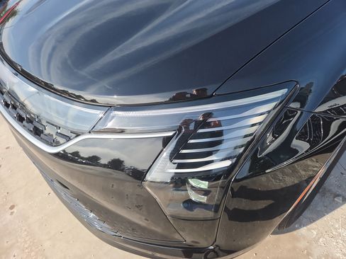 New 2027 Chrysler Pacifica Select FWD image 22