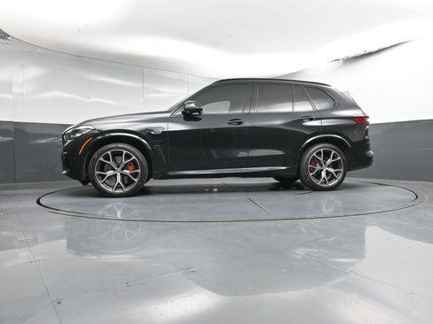 Used 2022 BMW X5 xDrive45e w/ M Sport Package image 34