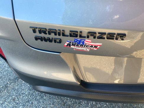 Used 2023 Chevrolet TrailBlazer RS AWD/4WD image 9