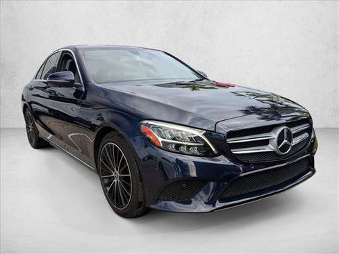 Used 2019 Mercedes-Benz C 300 Sedan image 2