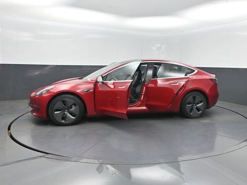 Used 2019 Tesla Model 3 Long Range AWD/4WD image 31