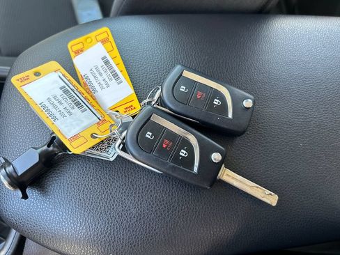 Certified 2024 Toyota RAV4 LE AWD/4WD image 25