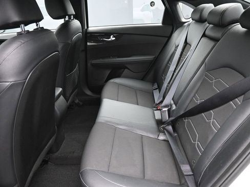 Used 2023 Kia Forte GT-Line image 13