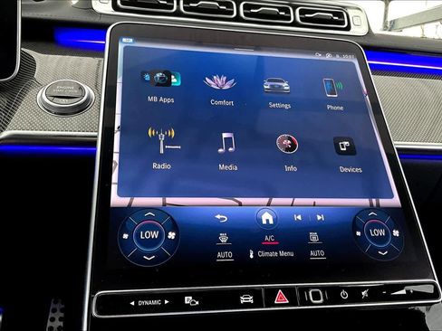 Certified 2022 Mercedes-Benz S 500 4MATIC image 33
