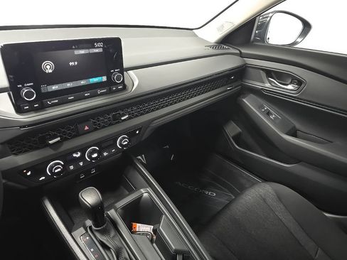 Certified 2025 Honda Accord SE image 26