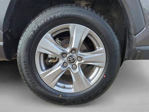 Used 2023 Toyota RAV4 LE AWD/4WD image 23