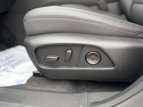 New 2026 Chevrolet Equinox LT image 33