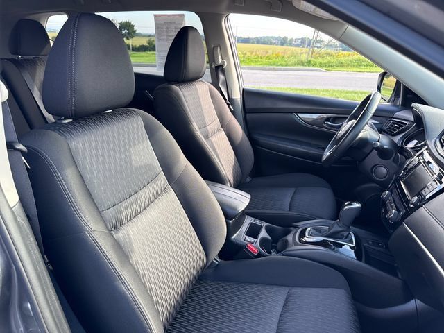 Used 2019 Nissan Rogue SV w/ Premium Package AWD/4WD image 13