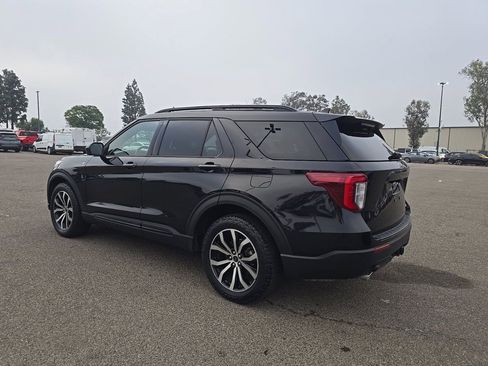 Used 2022 Ford Explorer ST-Line w/ Class IV Trailer Tow Package AWD/4WD image 6