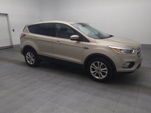 Used 2017 Ford Escape SE FWD image 11