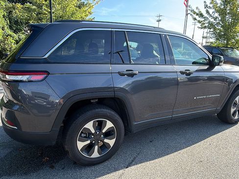 Used 2024 Jeep Grand Cherokee Limited 4xe AWD/4WD image 8