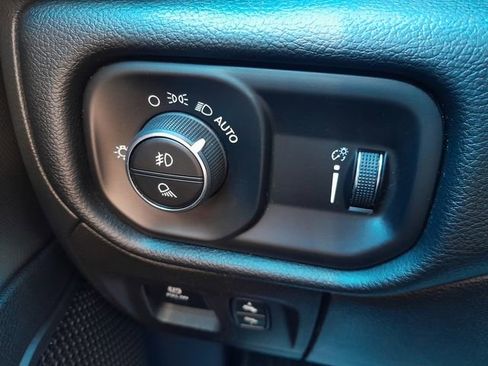 Used 2021 RAM 1500 Rebel w/ Rebel Level 2 Equipment Group AWD/4WD image 17