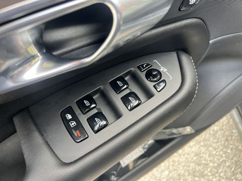 Used 2022 Volvo XC90 T8 Inscription w/ Advanced Package image 13