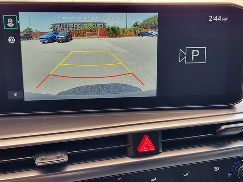 New 2025 Kia Sorento LX image 11