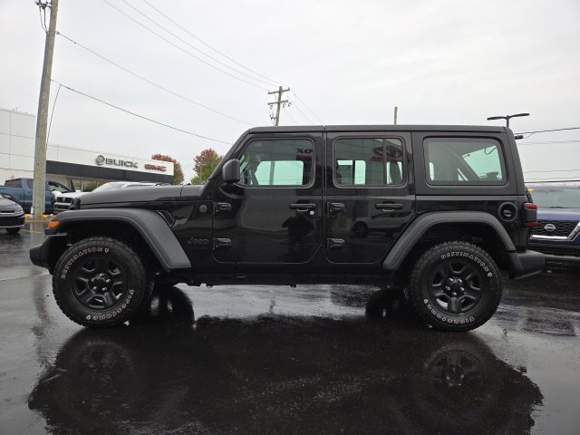 Used 2023 Jeep Wrangler Unlimited Sport AWD/4WD image 4