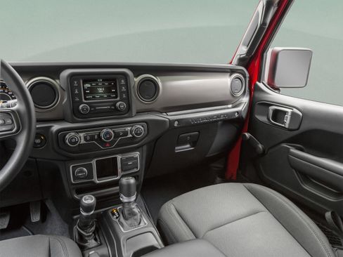 Used 2021 Jeep Wrangler Unlimited Sahara AWD/4WD image 45