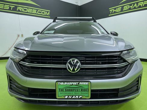 Used 2022 Volkswagen Jetta Sport image 3