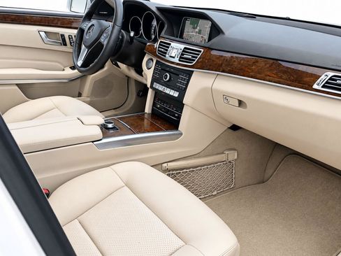 Used 2016 Mercedes-Benz E 350 4MATIC Wagon image 13