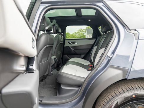 New 2026 Land Rover Range Rover Velar Dynamic SE image 20