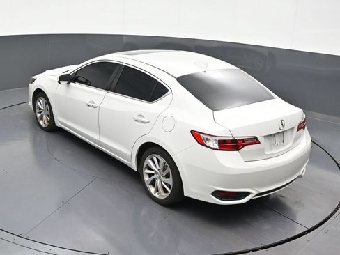 Used 2018 Acura ILX FWD image 11
