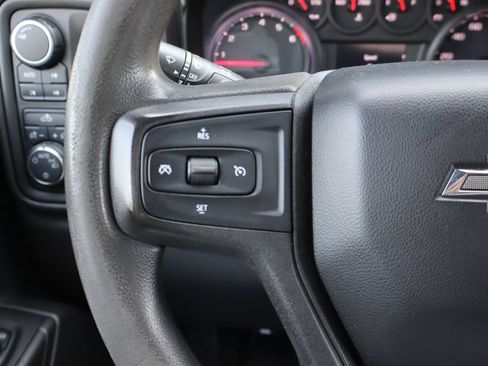 Used 2019 Chevrolet Silverado 1500 Custom Trail Boss w/ Custom Convenience Package AWD/4WD image 7