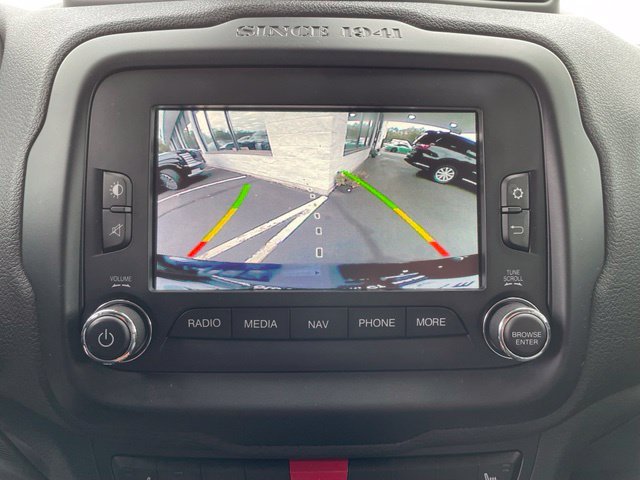 Used 2016 Jeep Renegade Limited AWD/4WD image 21