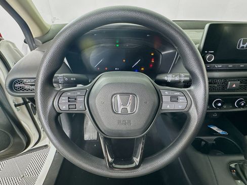 Used 2024 Honda HR-V LX image 13