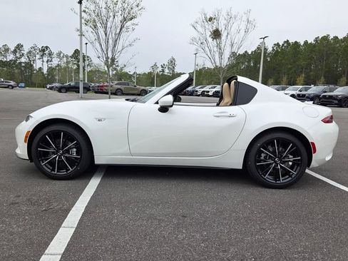 New 2026 MAZDA MX-5 Miata RF Grand Touring RWD image 2