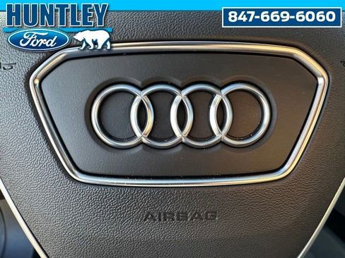 Used 2022 Audi e-tron GT Premium Plus w/ Performance Package image 32