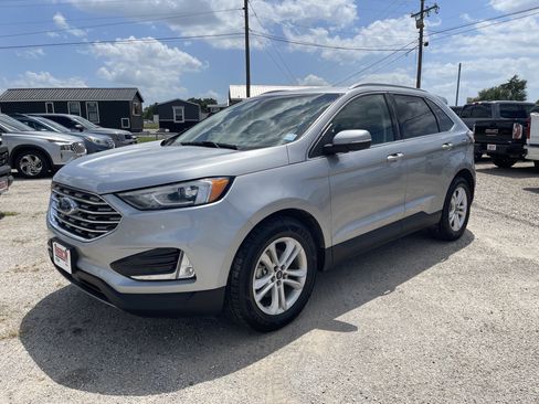 Used 2020 Ford Edge SEL w/ Convenience Package FWD image 8