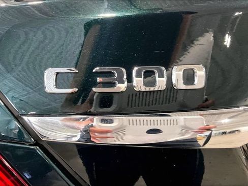 Used 2019 Mercedes-Benz C 300 4MATIC Sedan image 8