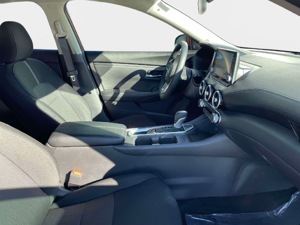 Used 2025 Nissan Sentra SV FWD image 10