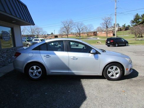 Used 2015 Chevrolet Cruze LT w/ Sun And Sound Package image 9