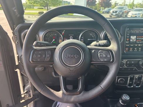 Used 2023 Jeep Wrangler Unlimited w/ Sun & Screen Package AWD/4WD image 22
