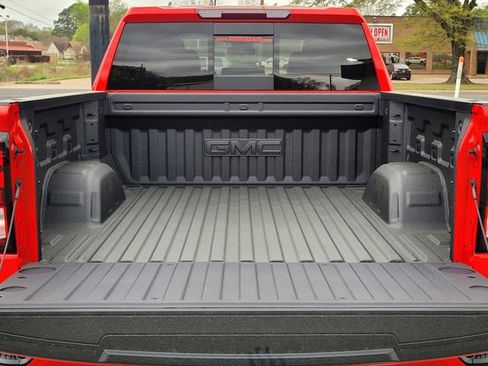 New 2026 GMC Sierra 1500 Elevation image 10