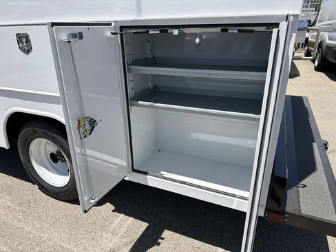 New 2026 Ford E-350 and Econoline 350 Super Duty w/ Power Equipment Group RWD image 10