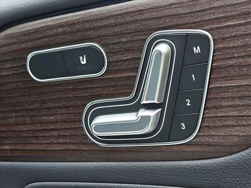 Certified 2026 Mercedes-Benz GLB 250 image 5
