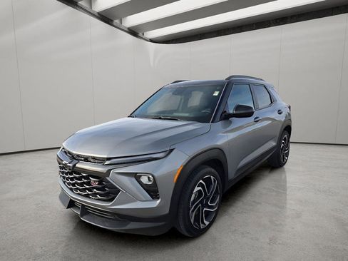 Used 2024 Chevrolet TrailBlazer RS w/ Driver Confidence Package image 1