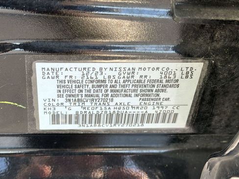 Used 2024 Nissan Sentra SV FWD image 22