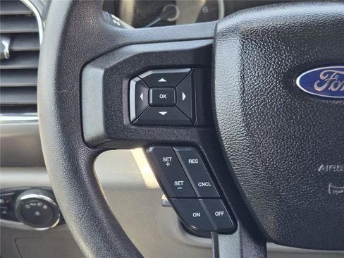 Used 2016 Ford F150 XLT RWD image 26